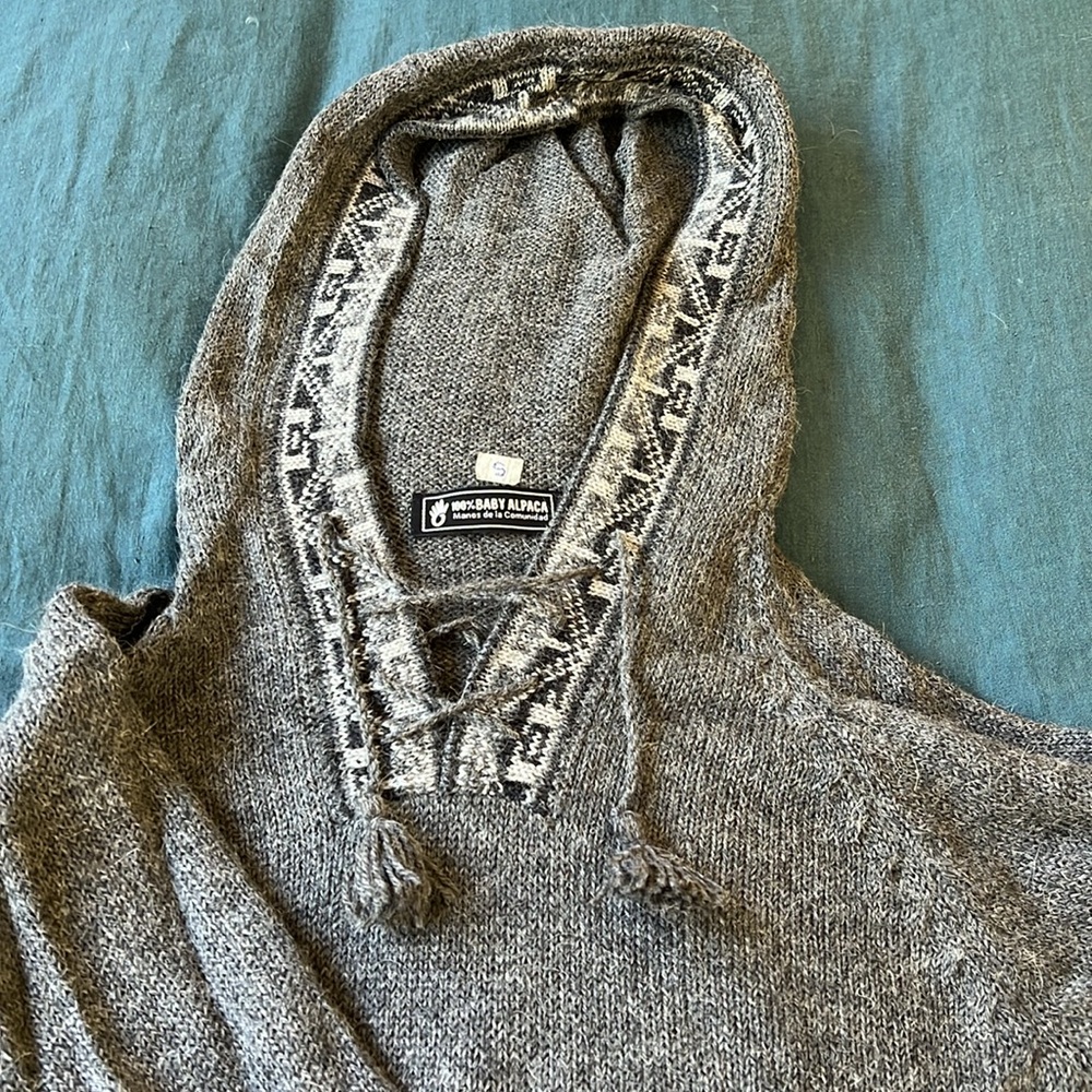 Peruvian Handmade Baby Alpaca Sweater - Picture 4 of 4